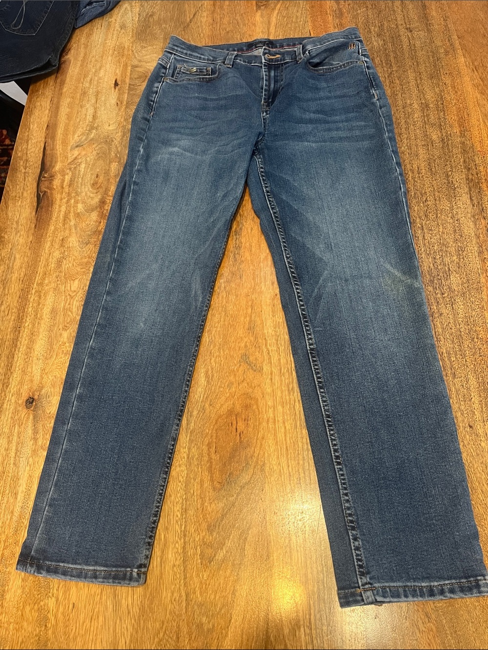 Tommy Hilfiger Women's Goshen Boyfriend Jeans in Dark Blue Denim